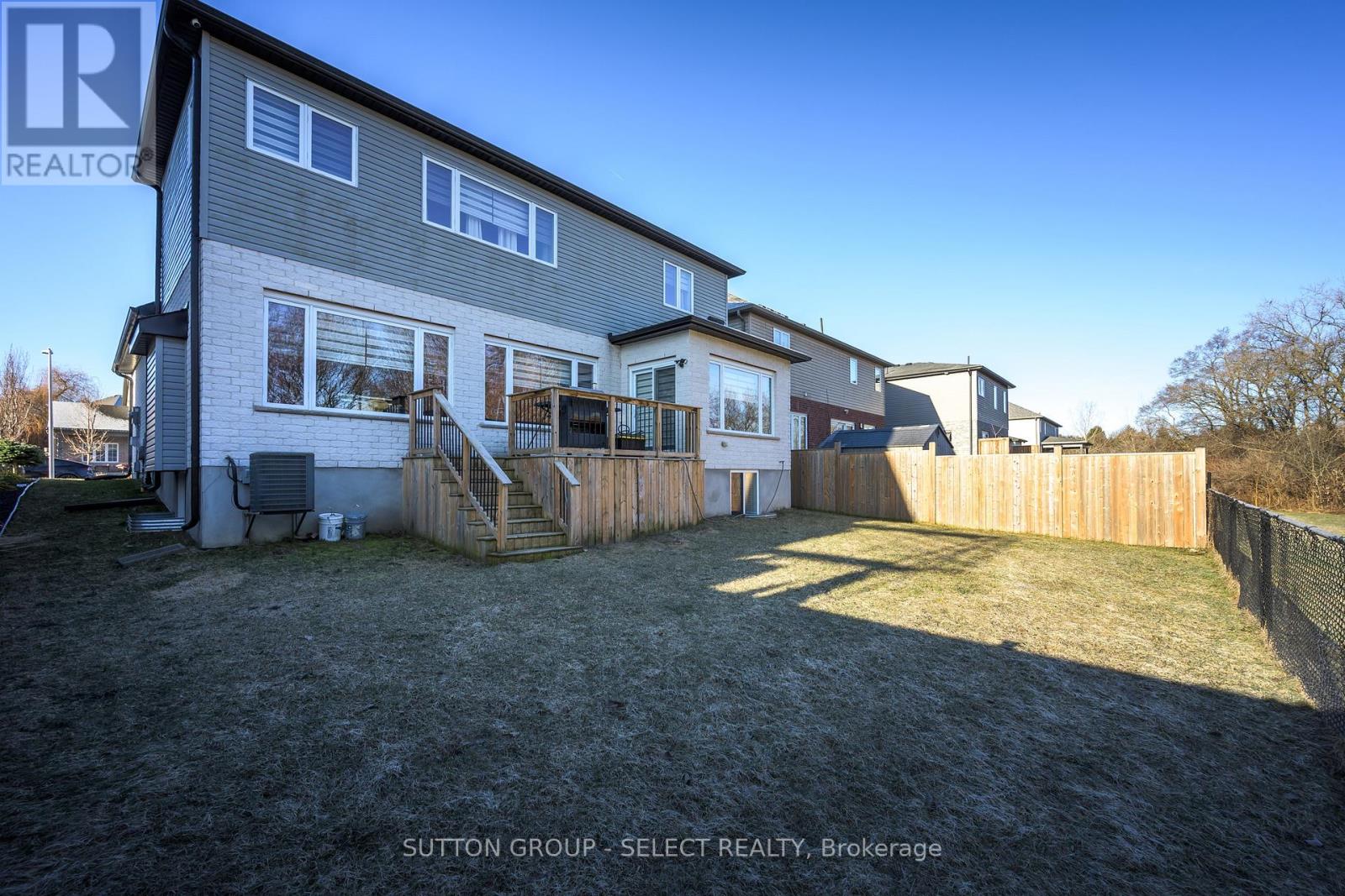 211 Union Avenue, Middlesex Centre, Ontario  N0L 1R0 - Photo 37 - X12946188