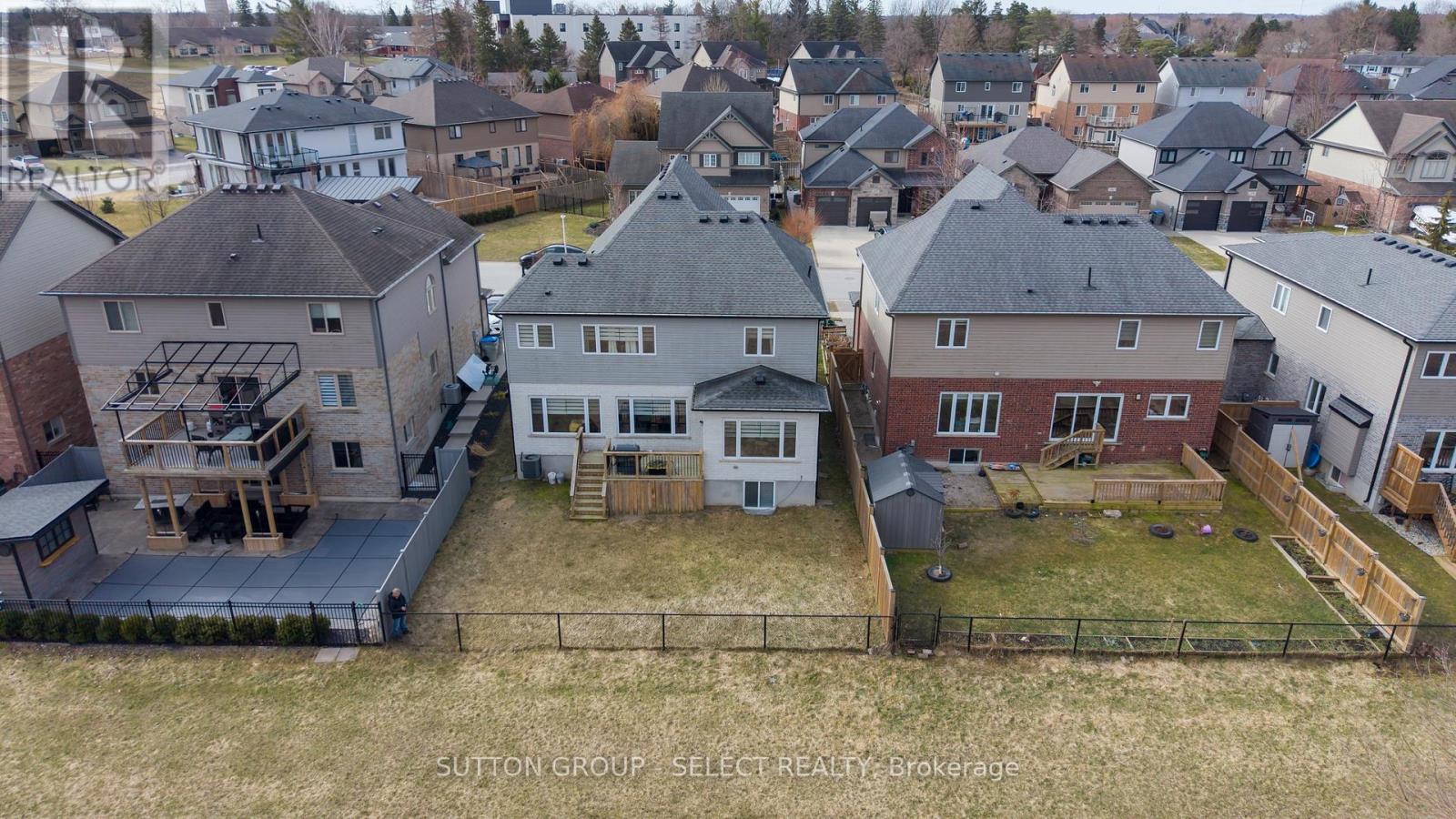 211 Union Avenue, Middlesex Centre, Ontario  N0L 1R0 - Photo 42 - X12946188