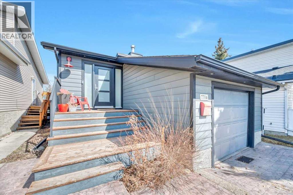 7704 46 Avenue Nw, Calgary, Alberta  T3B 1Y2 - Photo 13 - A2297831