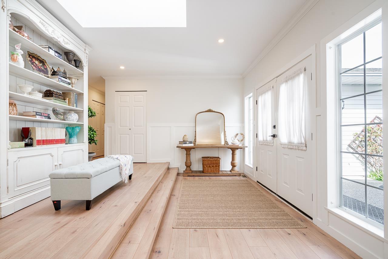 5935 169a Street, Surrey, British Columbia  V3S 6Y6 - Photo 4 - R3105514