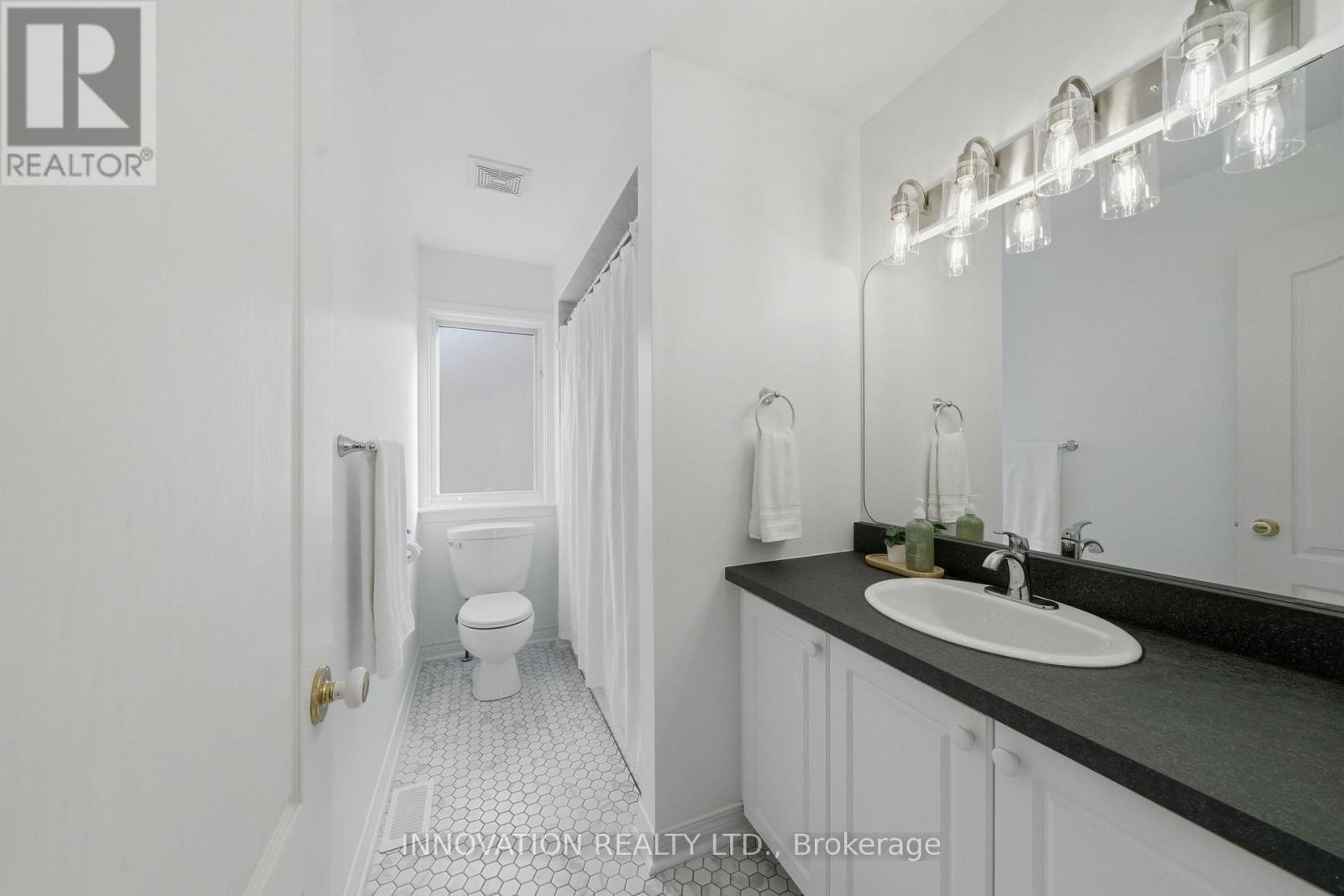 31 Greenhaven Crescent, Ottawa, Ontario  K2S 2A4 - Photo 25 - X12946076