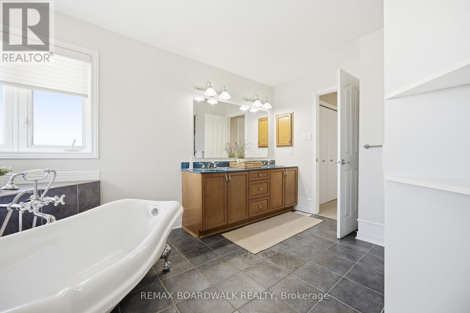 1031 Red Spruce Street, Ottawa, Ontario  K1V 1T5 - Photo 26 - X12946094