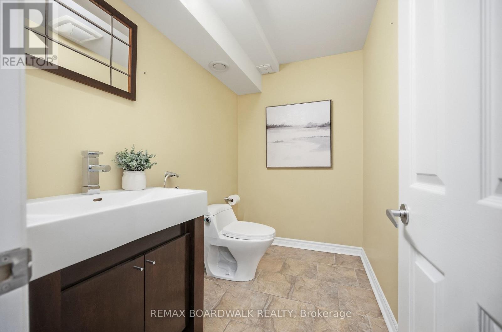 1031 Red Spruce Street, Ottawa, Ontario  K1V 1T5 - Photo 39 - X12946094