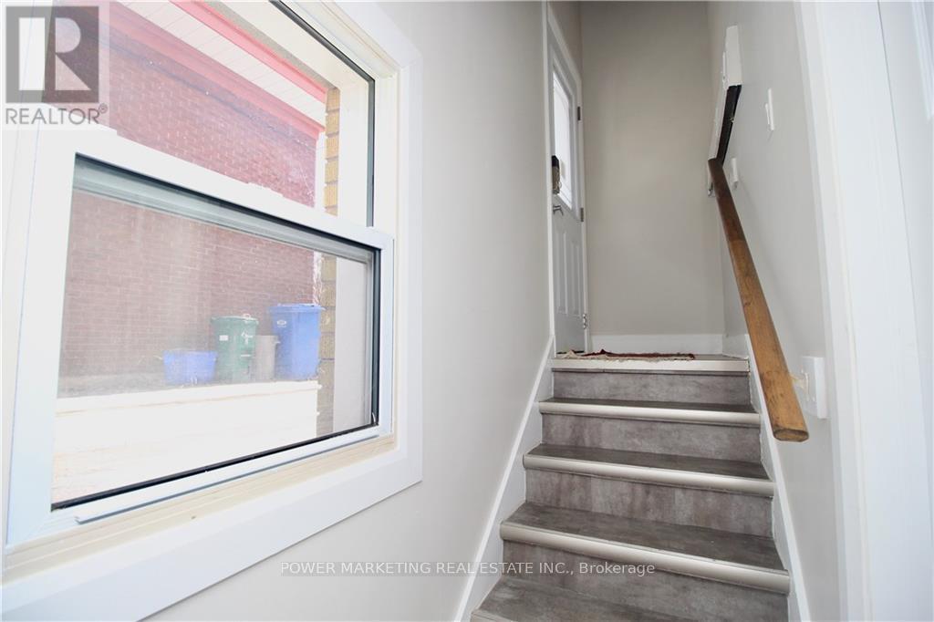 A - 89 Carillon Street, Ottawa, Ontario  K1L 5Y6 - Photo 5 - X12946096