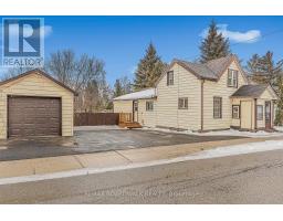 32 COCKBURN STREET, Perth, Ontario