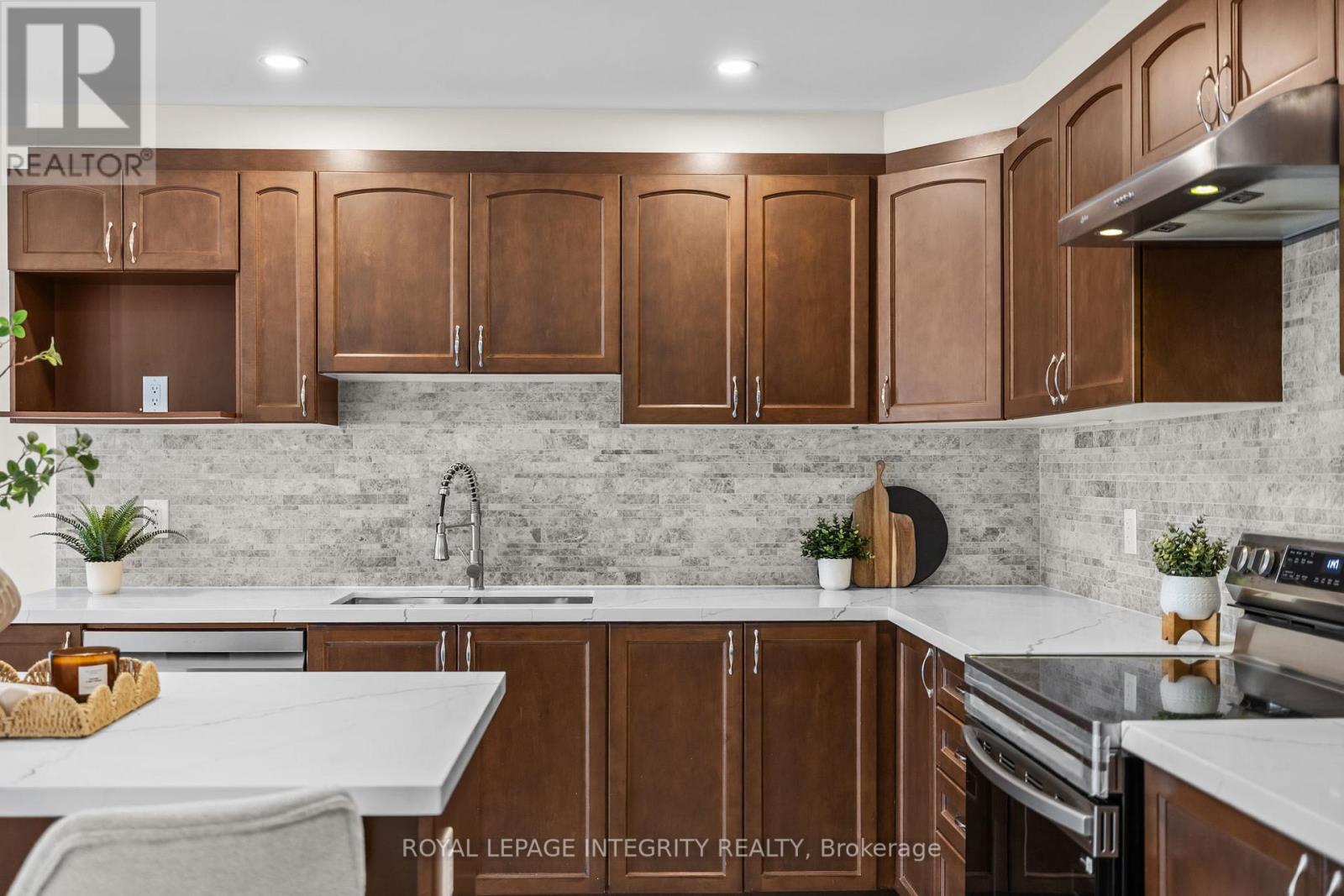 122 Cranesbill Road, Ottawa, Ontario  K2V 0J5 - Photo 20 - X12946128