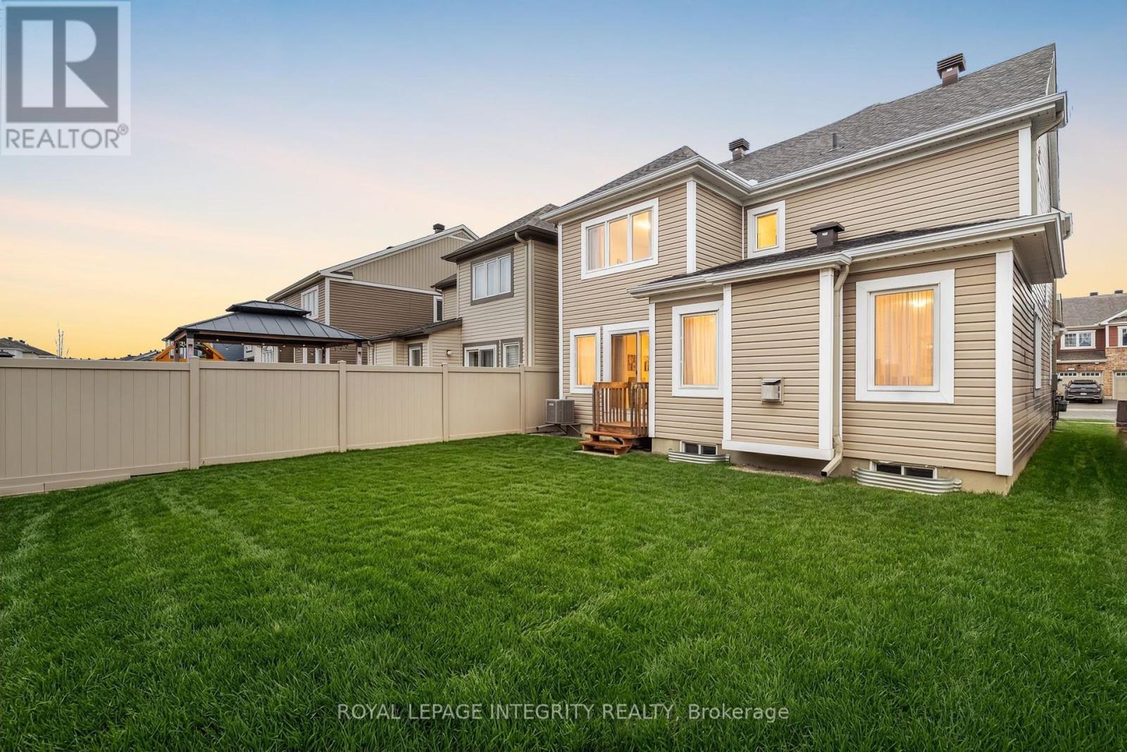 122 Cranesbill Road, Ottawa, Ontario  K2V 0J5 - Photo 35 - X12946128