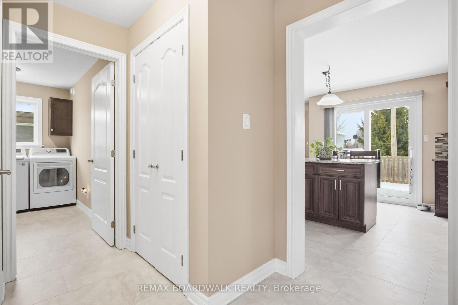 27 Comba Drive, Carleton Place, Ontario  K7C 4V2 - Photo 11 - X12946142