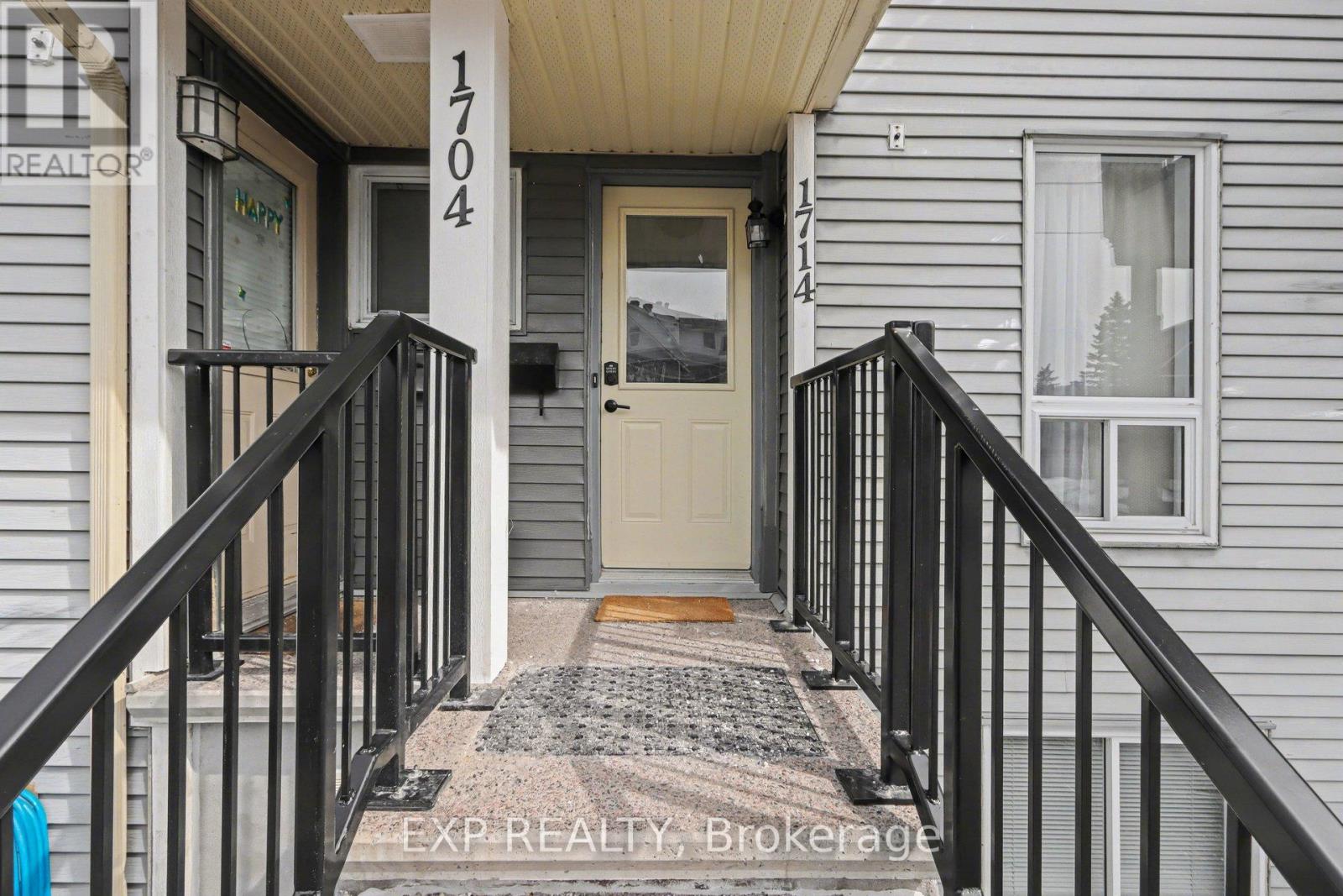 55 - 1714 Tanguay Court, Ottawa, Ontario  K2L 3X8 - Photo 2 - X12946190