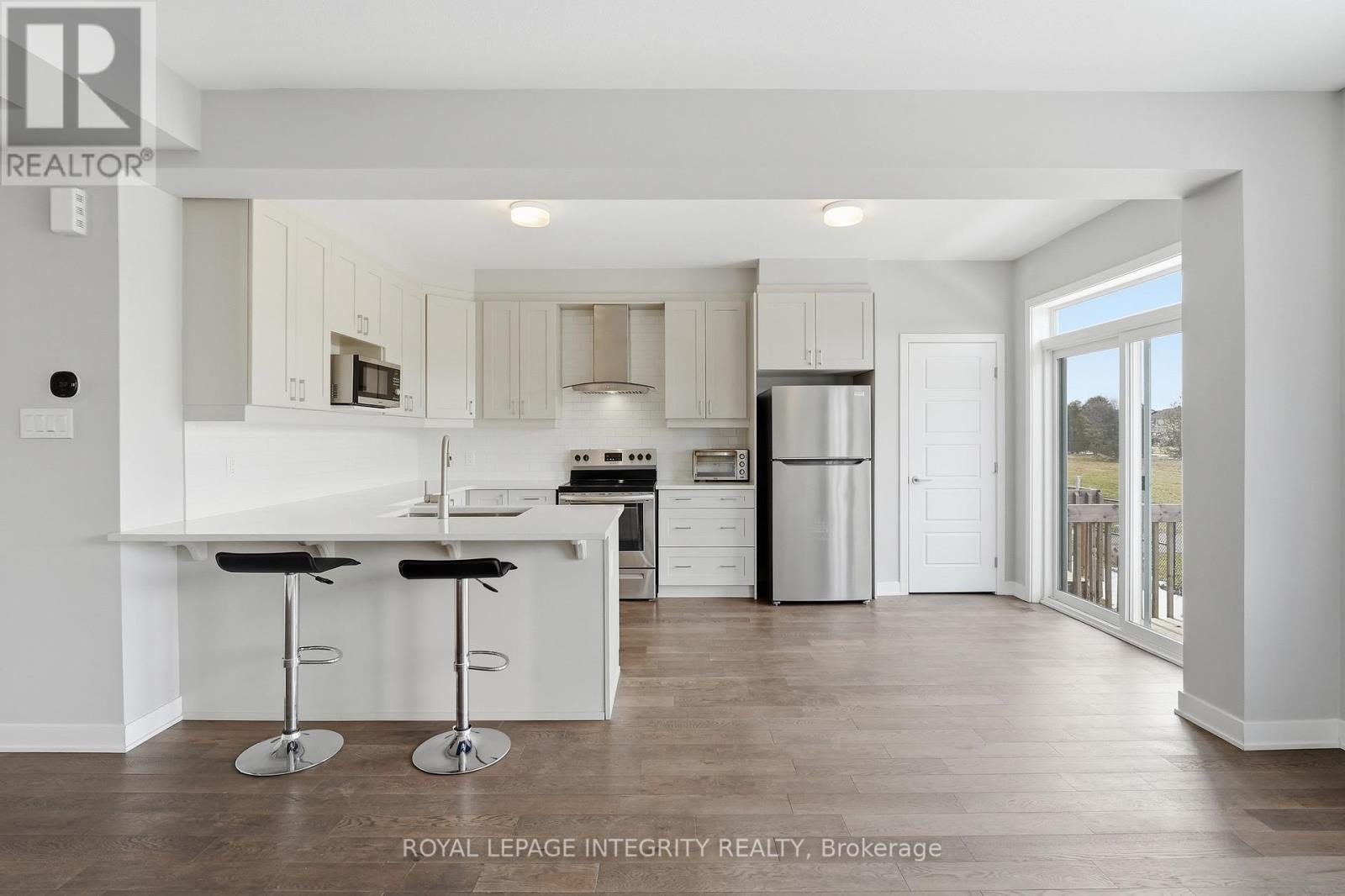 2084 Winsome Terrace, Ottawa, Ontario  K4A 5M9 - Photo 2 - X12946196