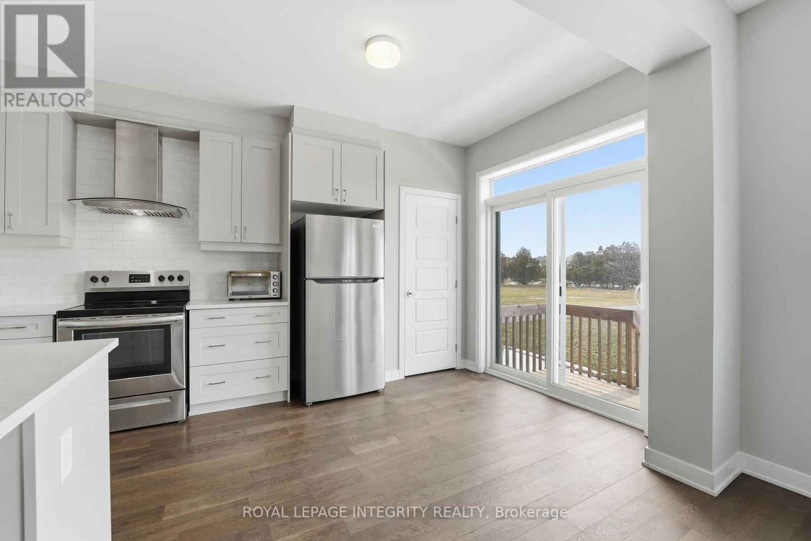 2084 Winsome Terrace, Ottawa, Ontario  K4A 5M9 - Photo 5 - X12946196