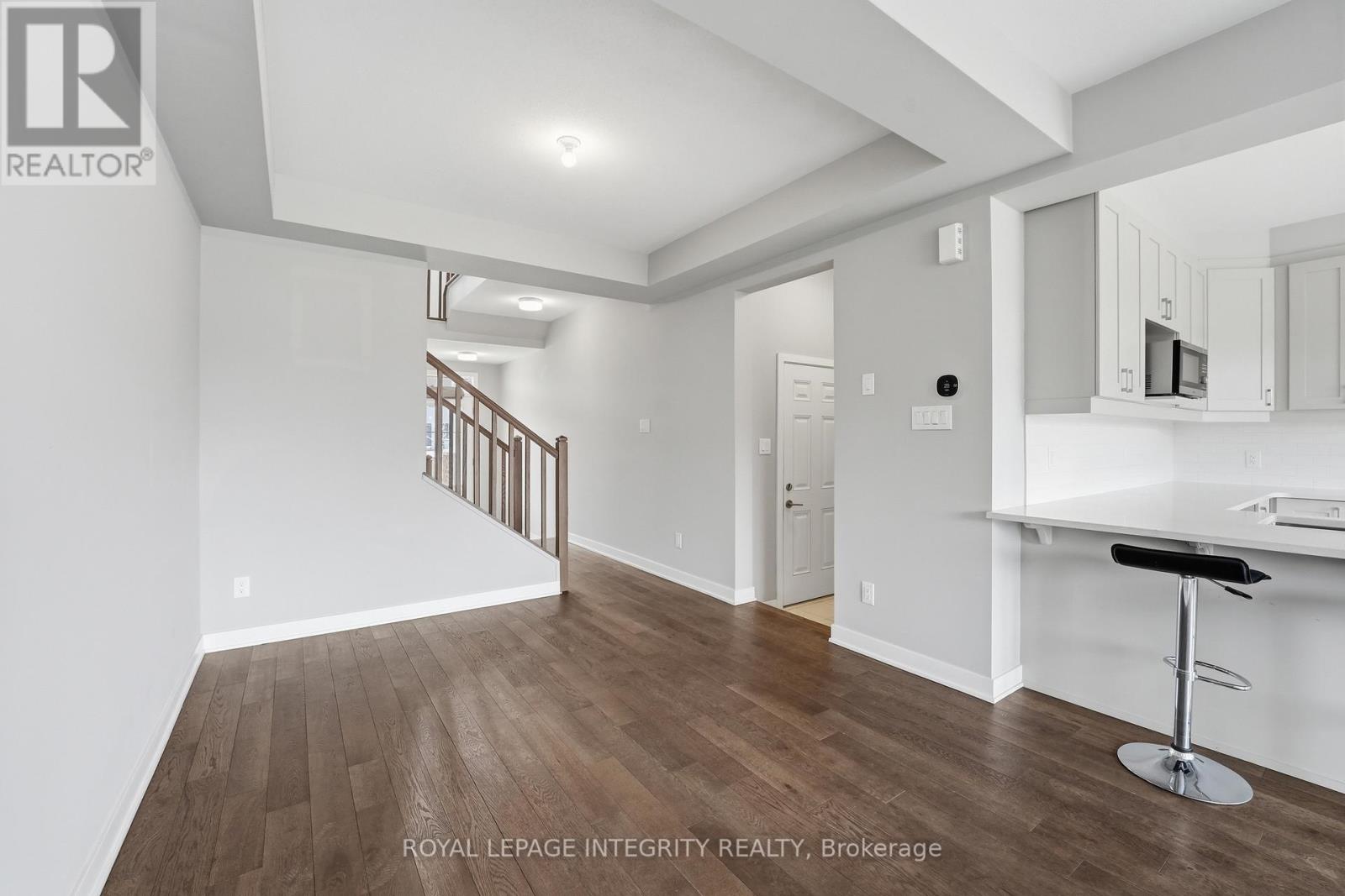 2084 Winsome Terrace, Ottawa, Ontario  K4A 5M9 - Photo 9 - X12946196