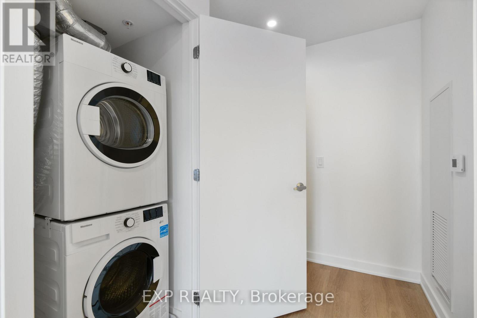 203 - 19 Robinson Avenue, Ottawa, Ontario  K1S 8N8 - Photo 9 - X12946198