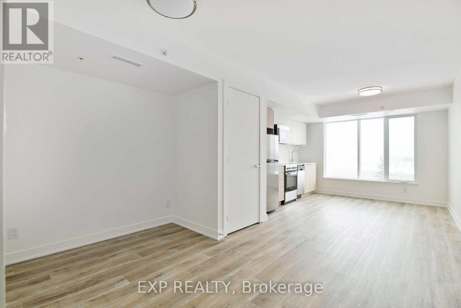 302 - 134 Robinson Avenue, Ottawa, Ontario  K1S 8N8 - Photo 5 - X12946218