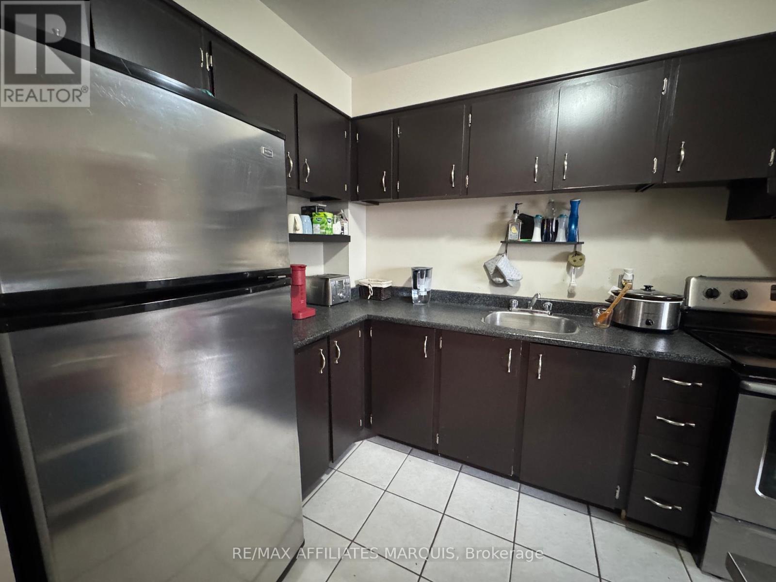 305 - 845 Kyle Court, Brockville, Ontario  K6V 6K7 - Photo 17 - X12946296