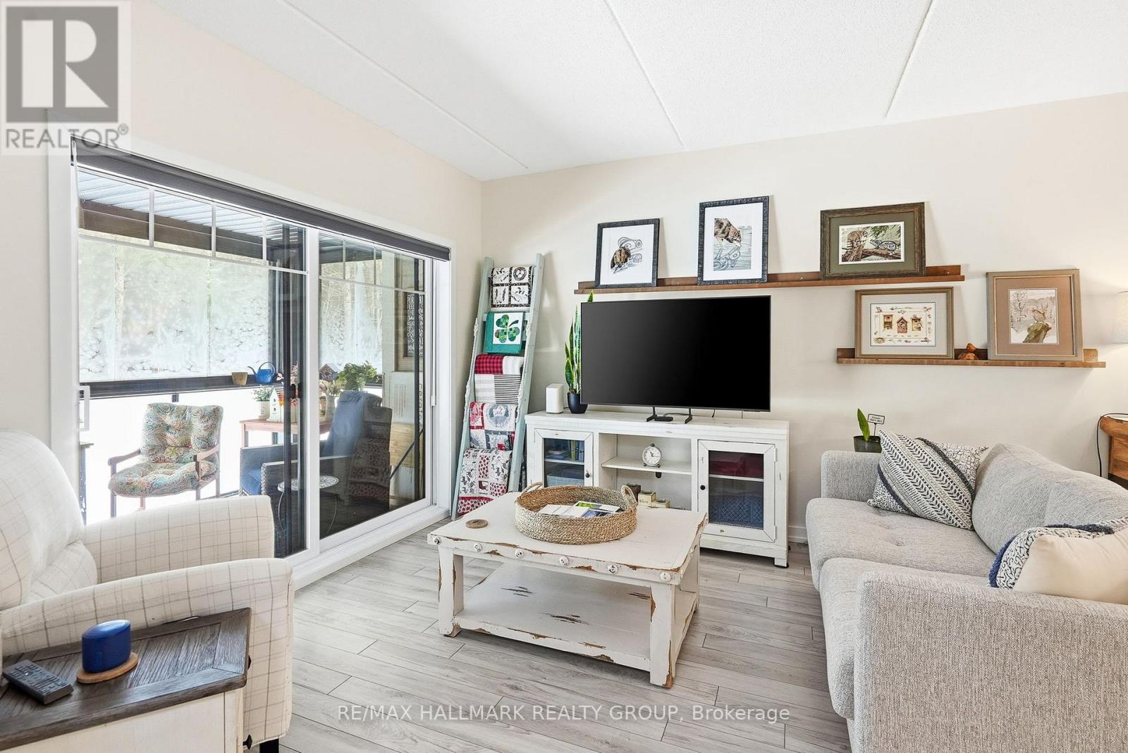 408 - 99 St Moritz Trail, Russell, Ontario  K0A 1W0 - Photo 13 - X12946340