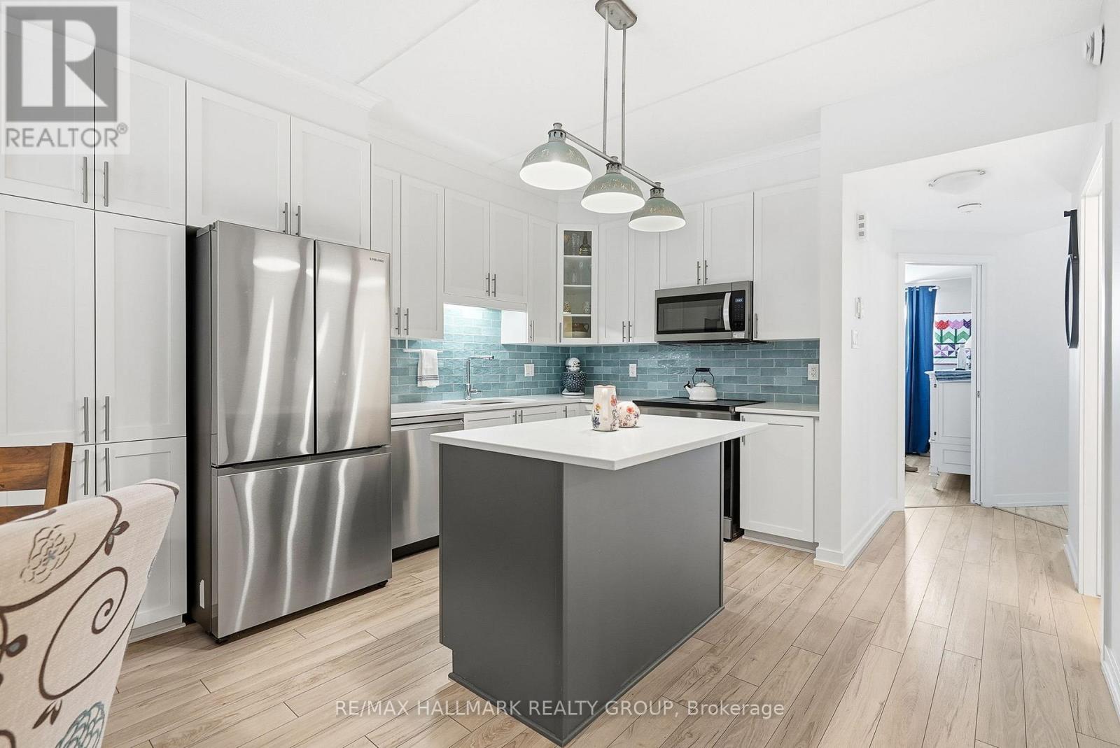 408 - 99 St Moritz Trail, Russell, Ontario  K0A 1W0 - Photo 5 - X12946340