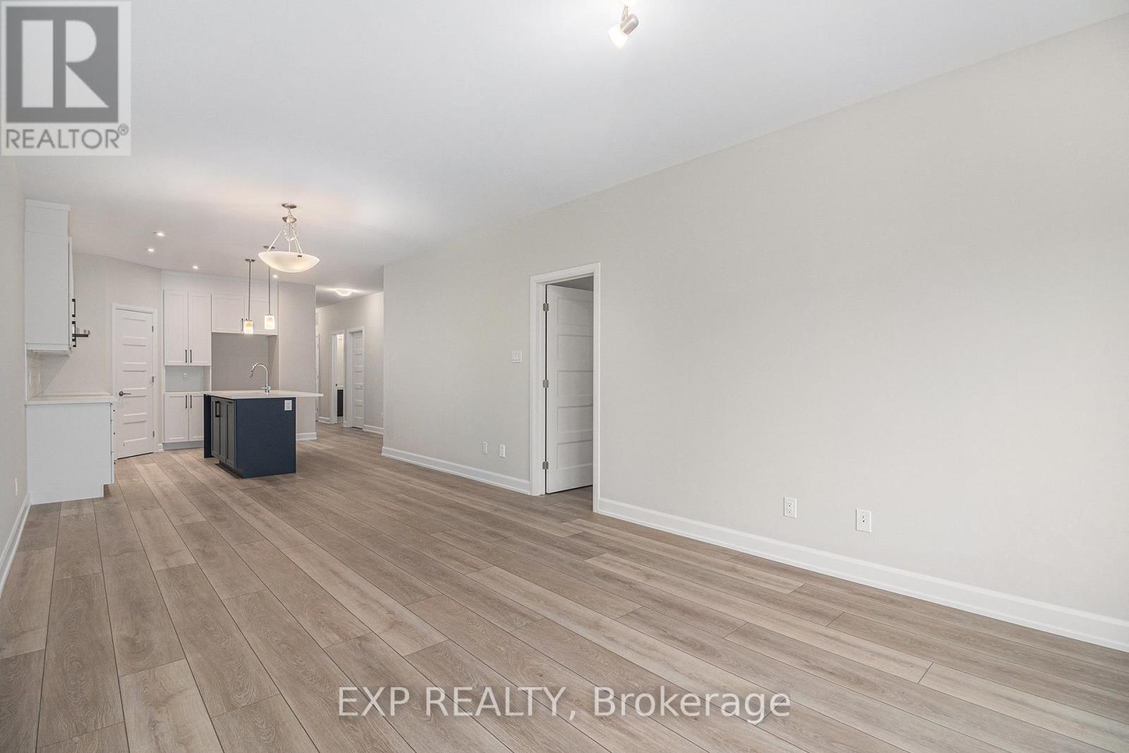 919 Chablis Crescent, Russell, Ontario  K0A 1W0 - Photo 4 - X12946348