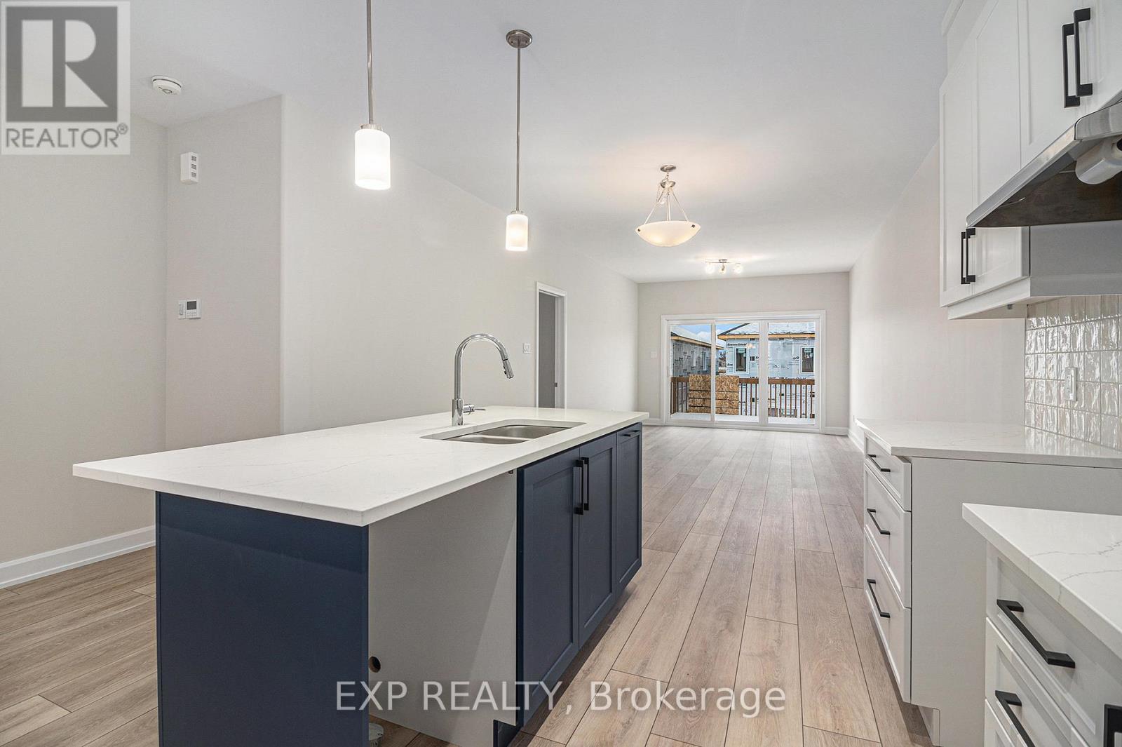 919 Chablis Crescent, Russell, Ontario  K0A 1W0 - Photo 9 - X12946348