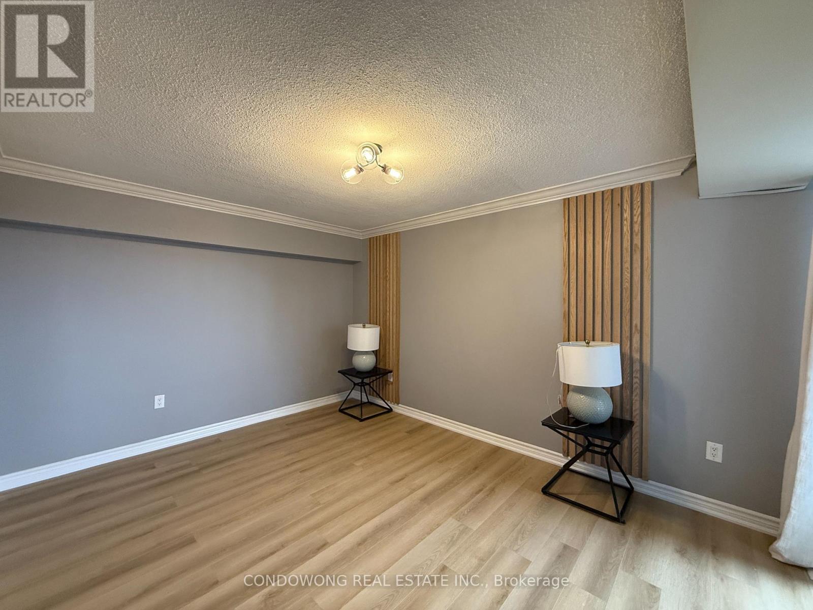 1007 - 3100 Kirwin Avenue, Mississauga, Ontario  L5A 3S6 - Photo 15 - W12937164