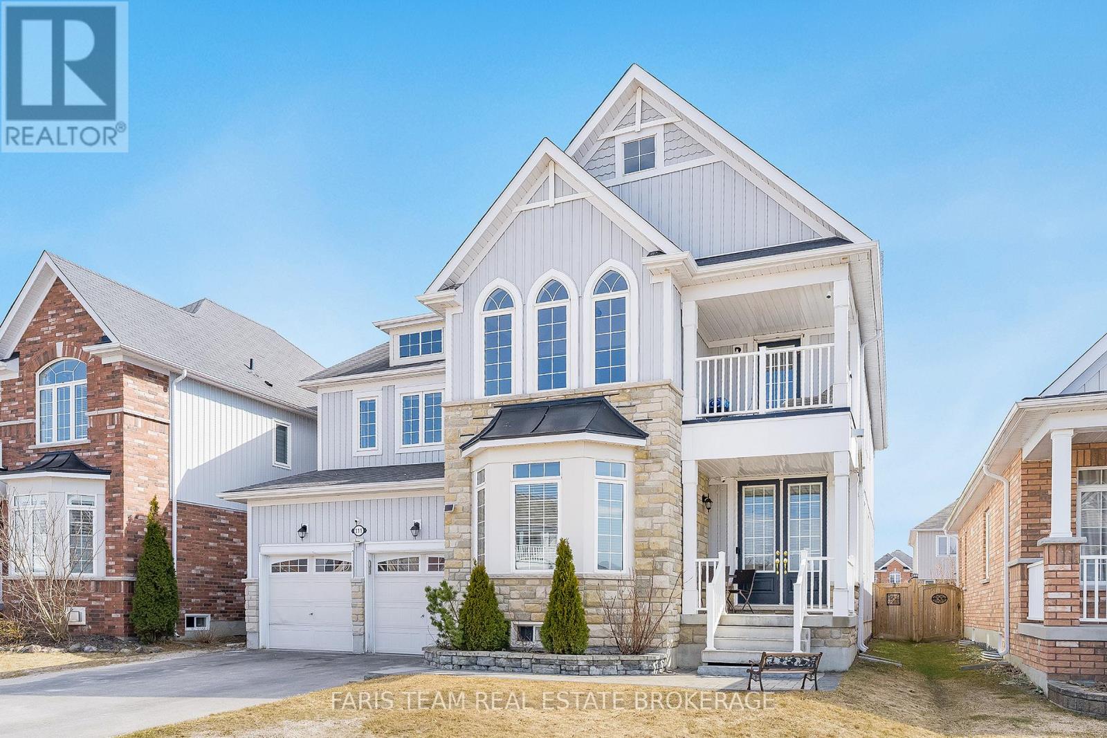 111 Latimer Avenue, Essa, Ontario  L3W 0N1 - Photo 2 - N12943946