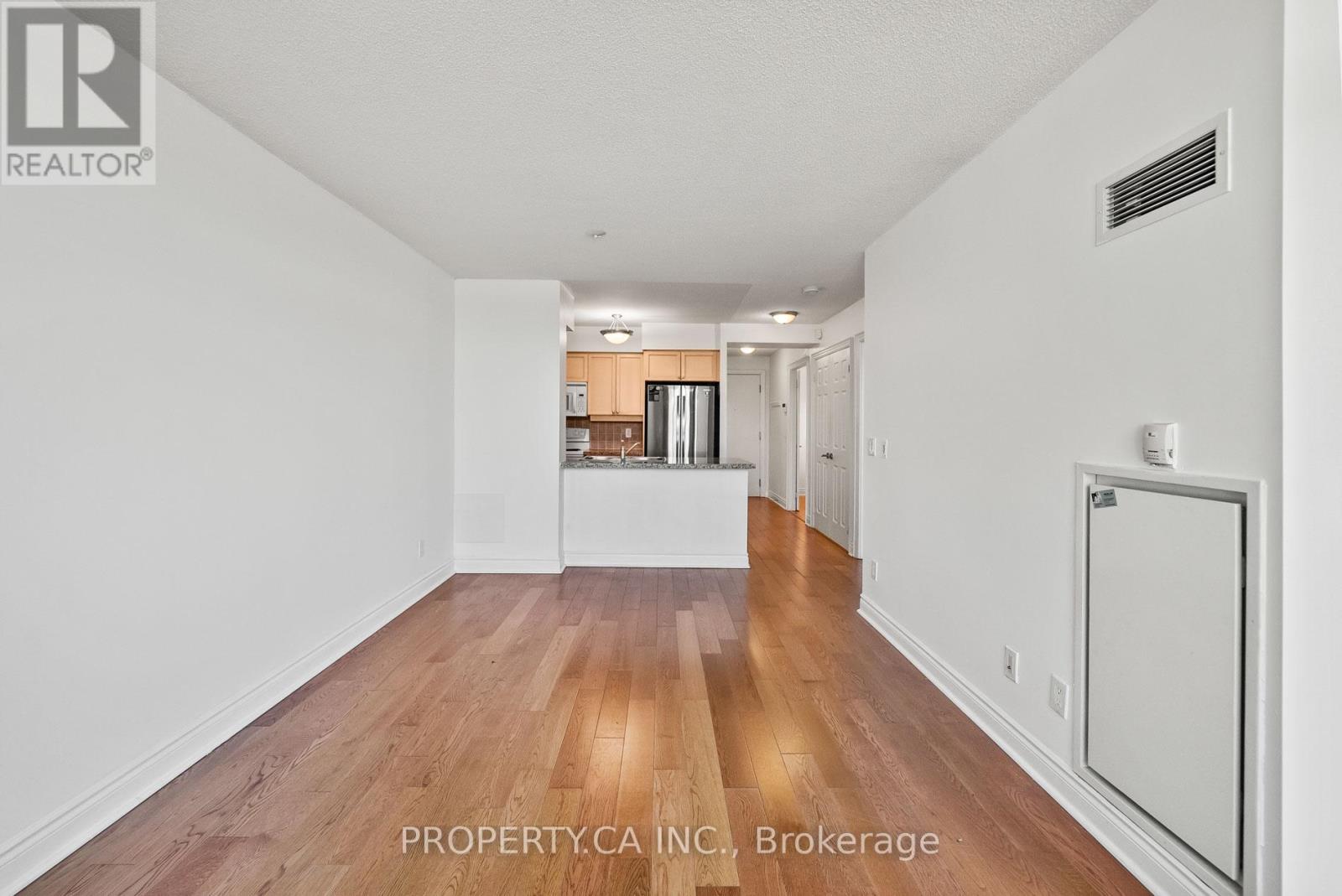 309 - 15 Greenview Avenue, Toronto, Ontario  M2M 4M7 - Photo 8 - C12946192