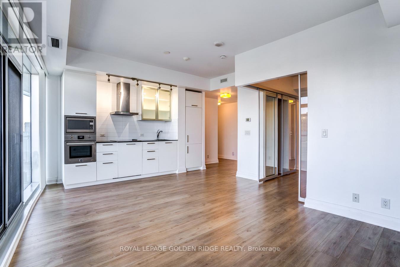 5809 - 14 York Street, Toronto, Ontario  M5J 0B1 - Photo 12 - C12946410