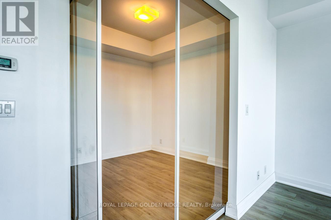 5809 - 14 York Street, Toronto, Ontario  M5J 0B1 - Photo 17 - C12946410