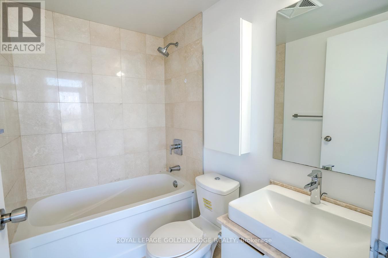 5809 - 14 York Street, Toronto, Ontario  M5J 0B1 - Photo 35 - C12946410