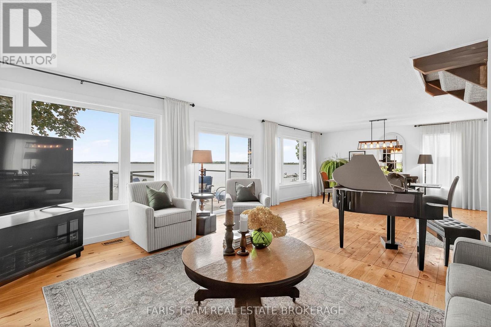 238 Robins Point Road, Tay, Ontario  L0K 2A0 - Photo 13 - S12544504