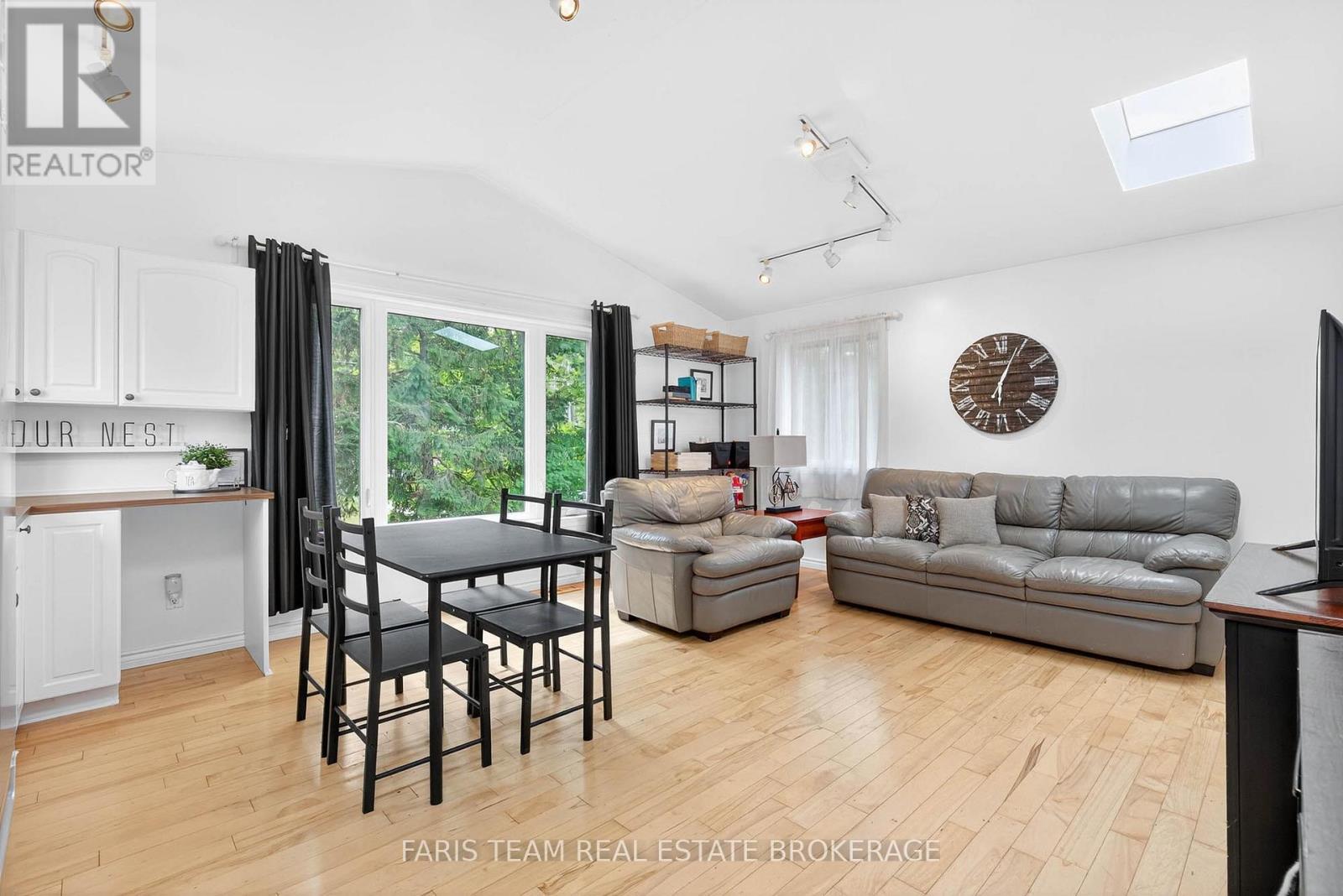 238 Robins Point Road, Tay, Ontario  L0K 2A0 - Photo 19 - S12544504