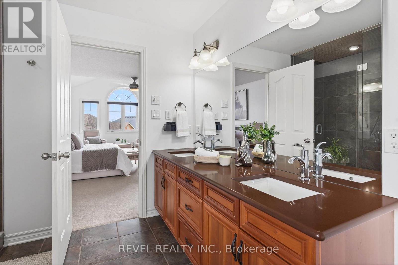 3190 Pincombe Drive, London South, Ontario  N6L 0B4 - Photo 32 - X12945976