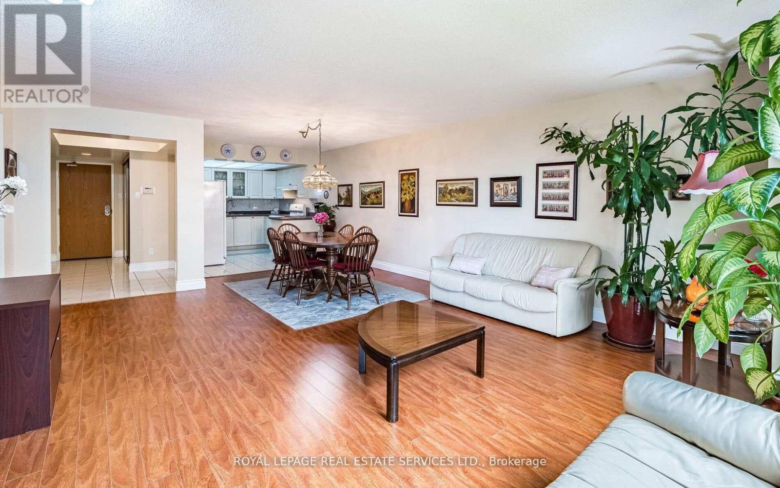 #202 - 310 Mill Street S, Brampton, Ontario  L6Y 3B1 - Photo 12 - W12899906