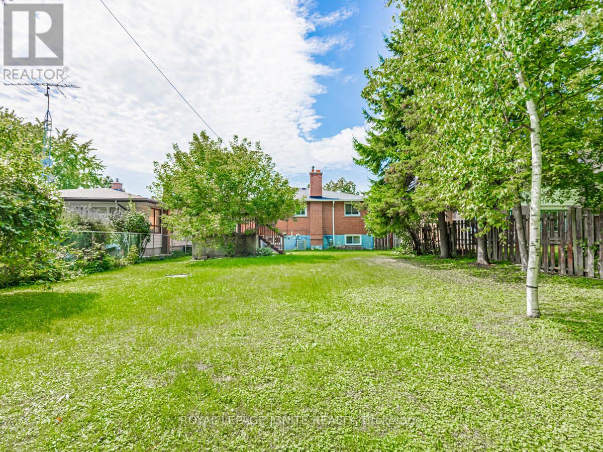 803 Fairview Avenue, Pickering, Ontario  L1W 1M7 - Photo 27 - E12946084