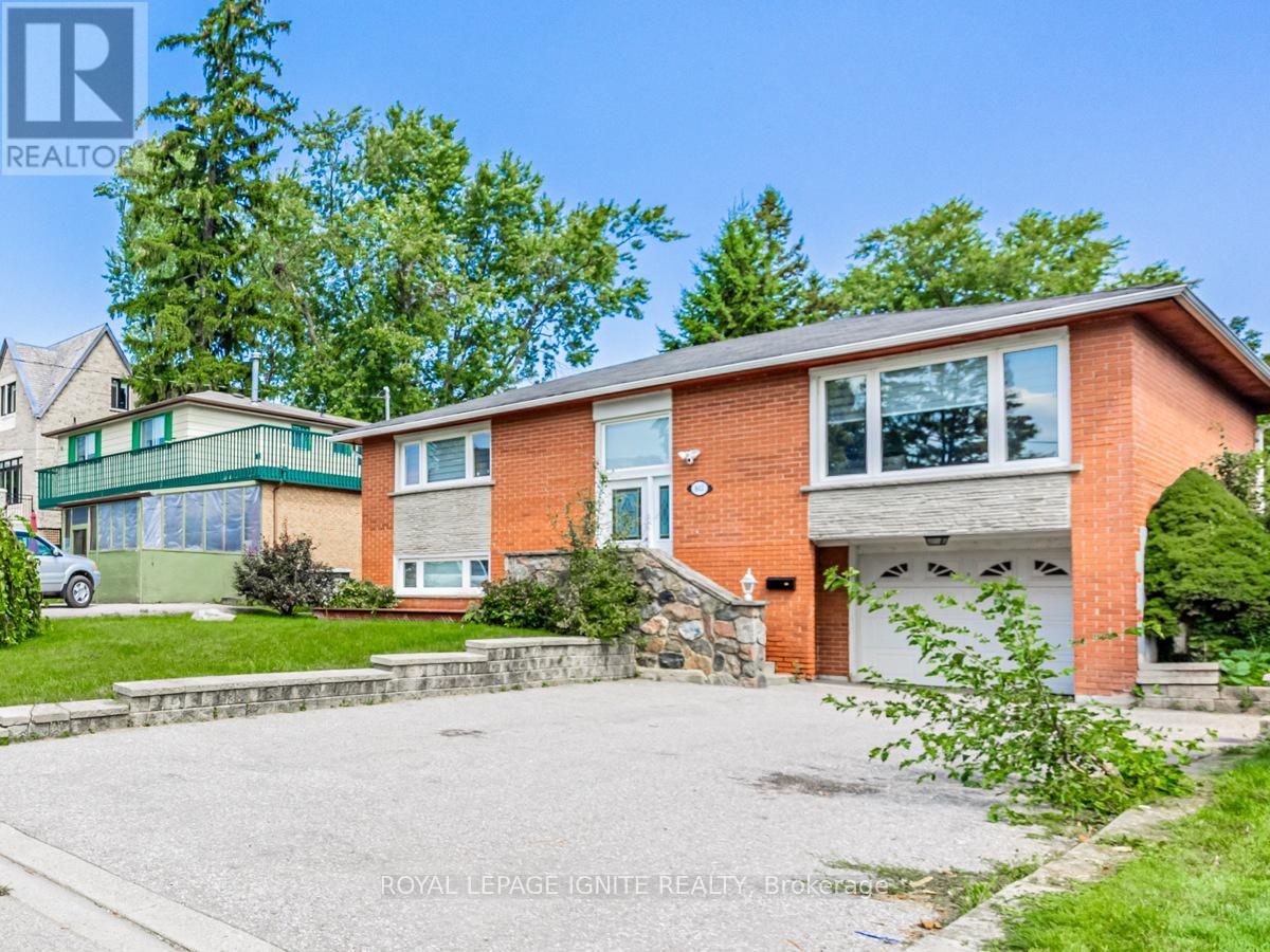 803 Fairview Avenue, Pickering, Ontario  L1W 1M7 - Photo 3 - E12946084