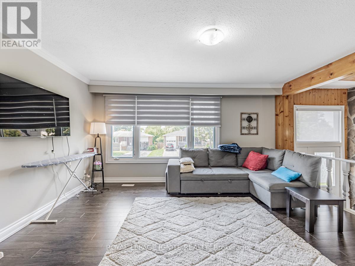 803 Fairview Avenue, Pickering, Ontario  L1W 1M7 - Photo 7 - E12946084