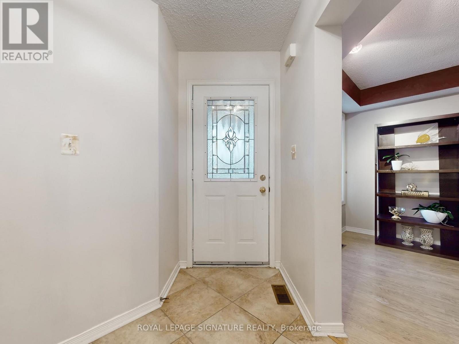 1070 Summitview Crescent, Oshawa, Ontario  L1K 2K5 - Photo 15 - E12946150