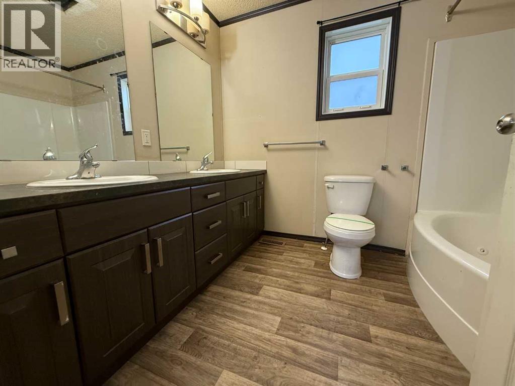 109 Card Crescent, Fort Mcmurray, Alberta  T9K 2H6 - Photo 11 - A2286769