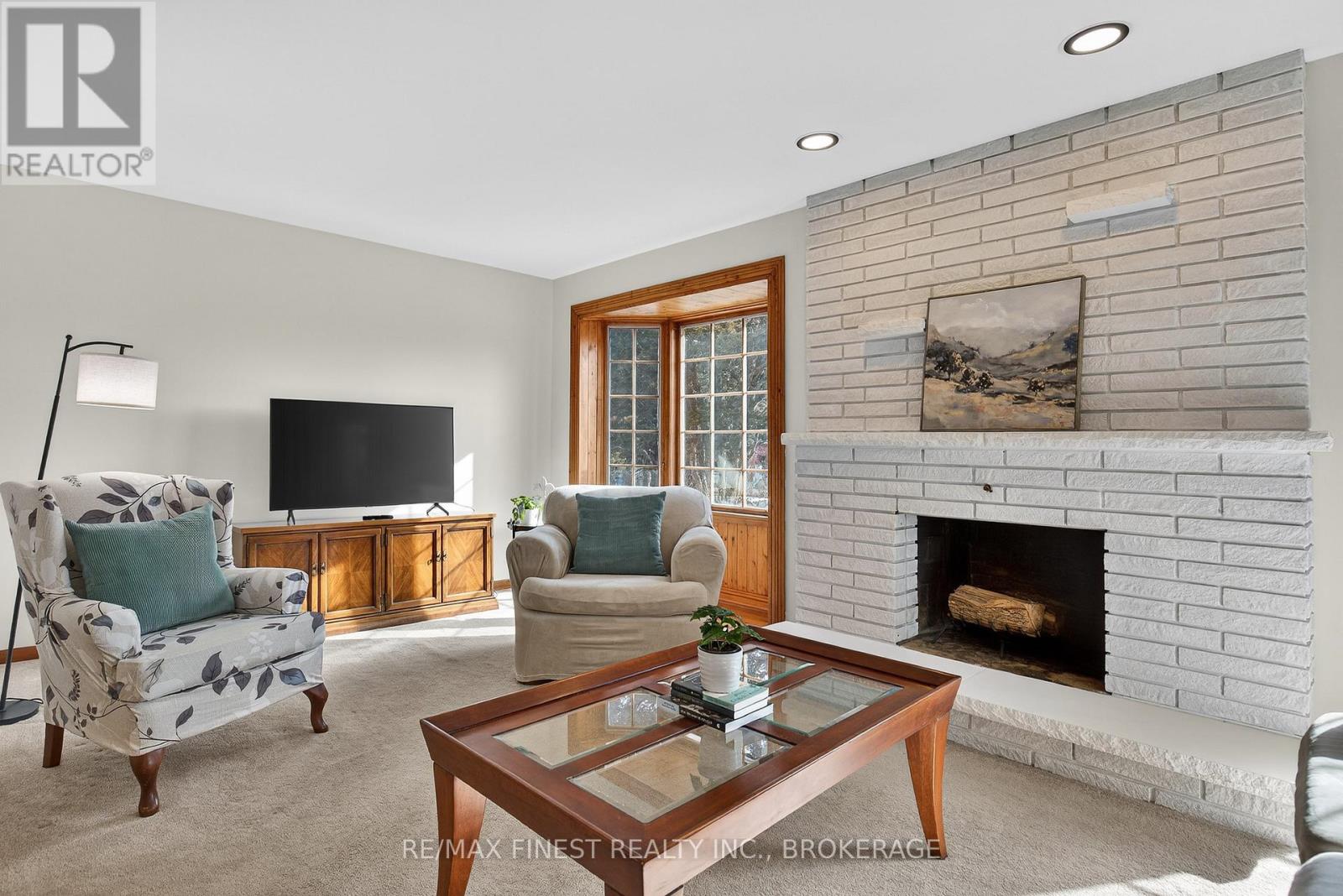 20 Oakridge Avenue, Kingston, Ontario  K7L 4S9 - Photo 18 - X12946086