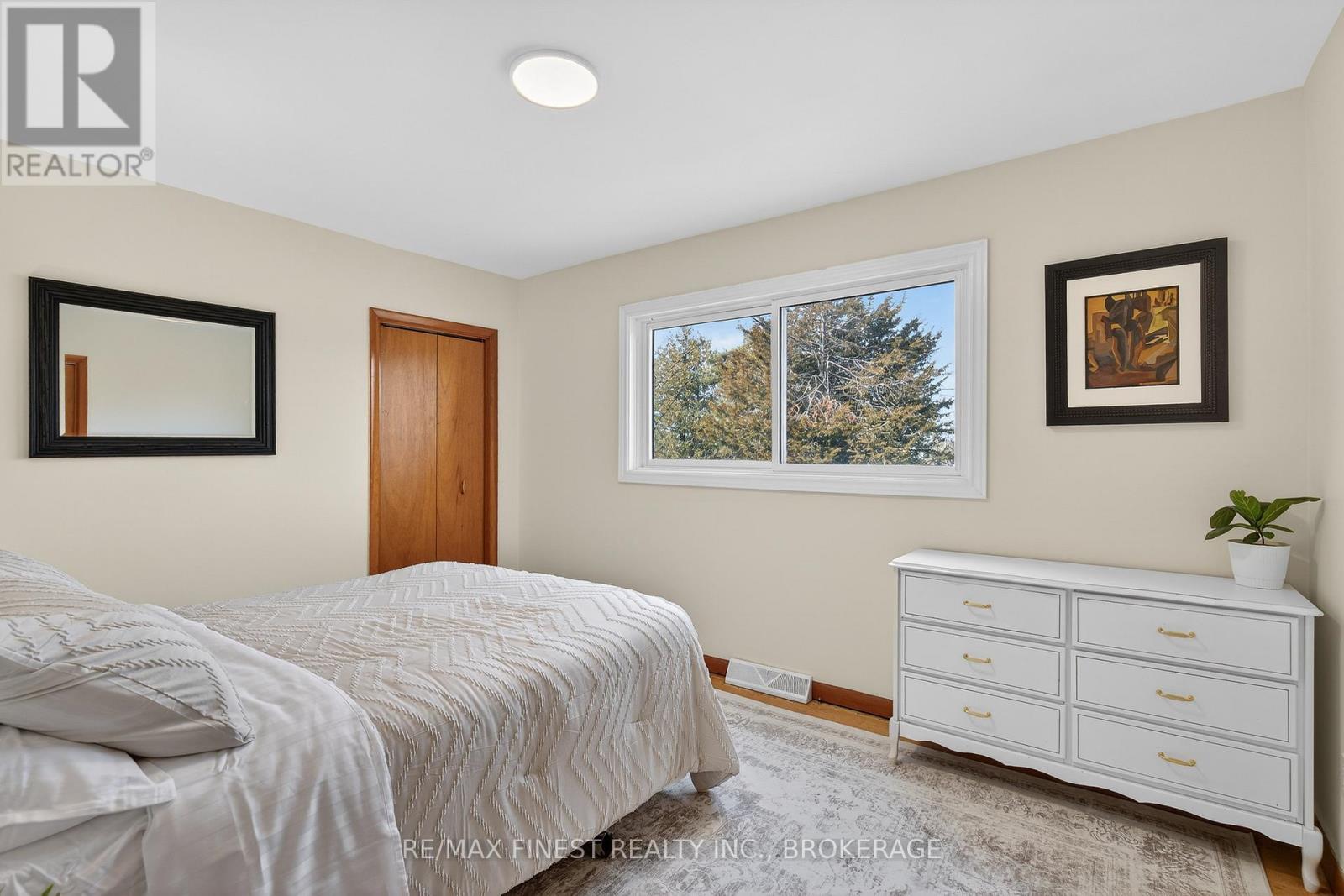 20 Oakridge Avenue, Kingston, Ontario  K7L 4S9 - Photo 28 - X12946086