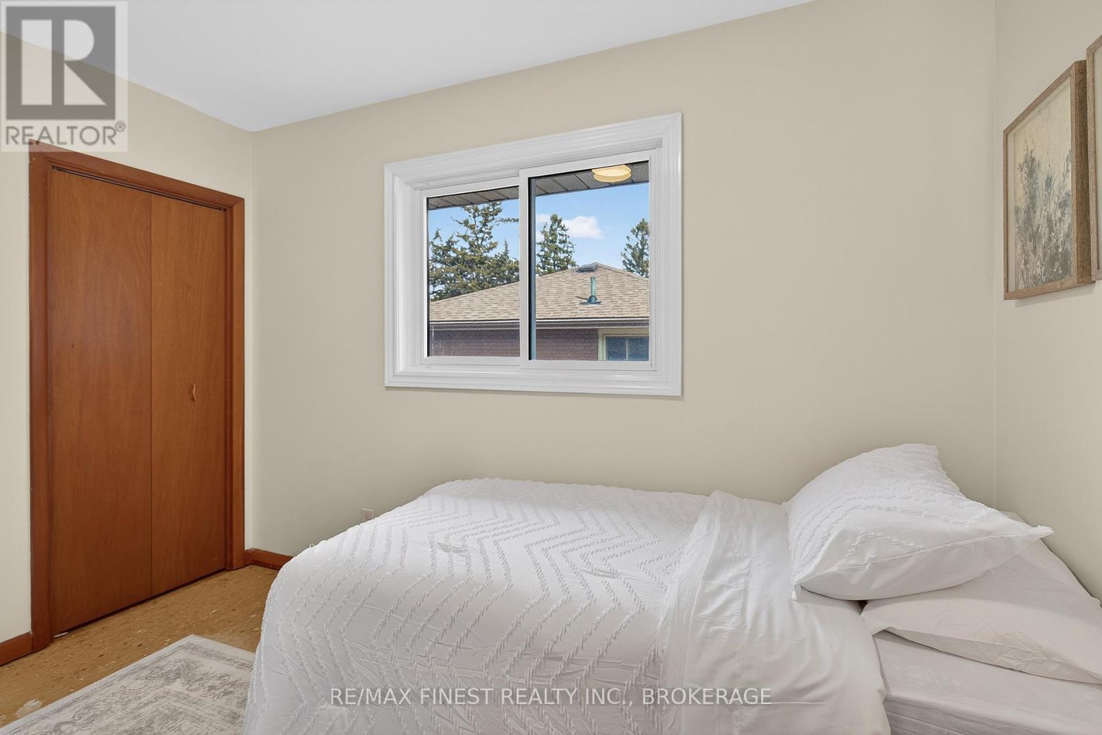 20 Oakridge Avenue, Kingston, Ontario  K7L 4S9 - Photo 32 - X12946086