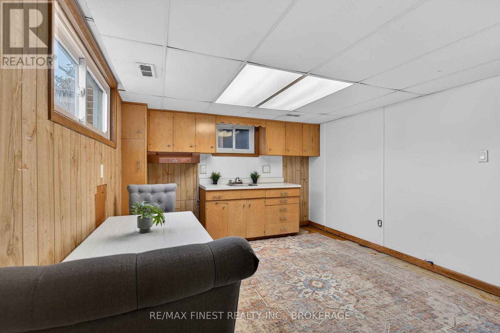 20 Oakridge Avenue, Kingston, Ontario  K7L 4S9 - Photo 38 - X12946086