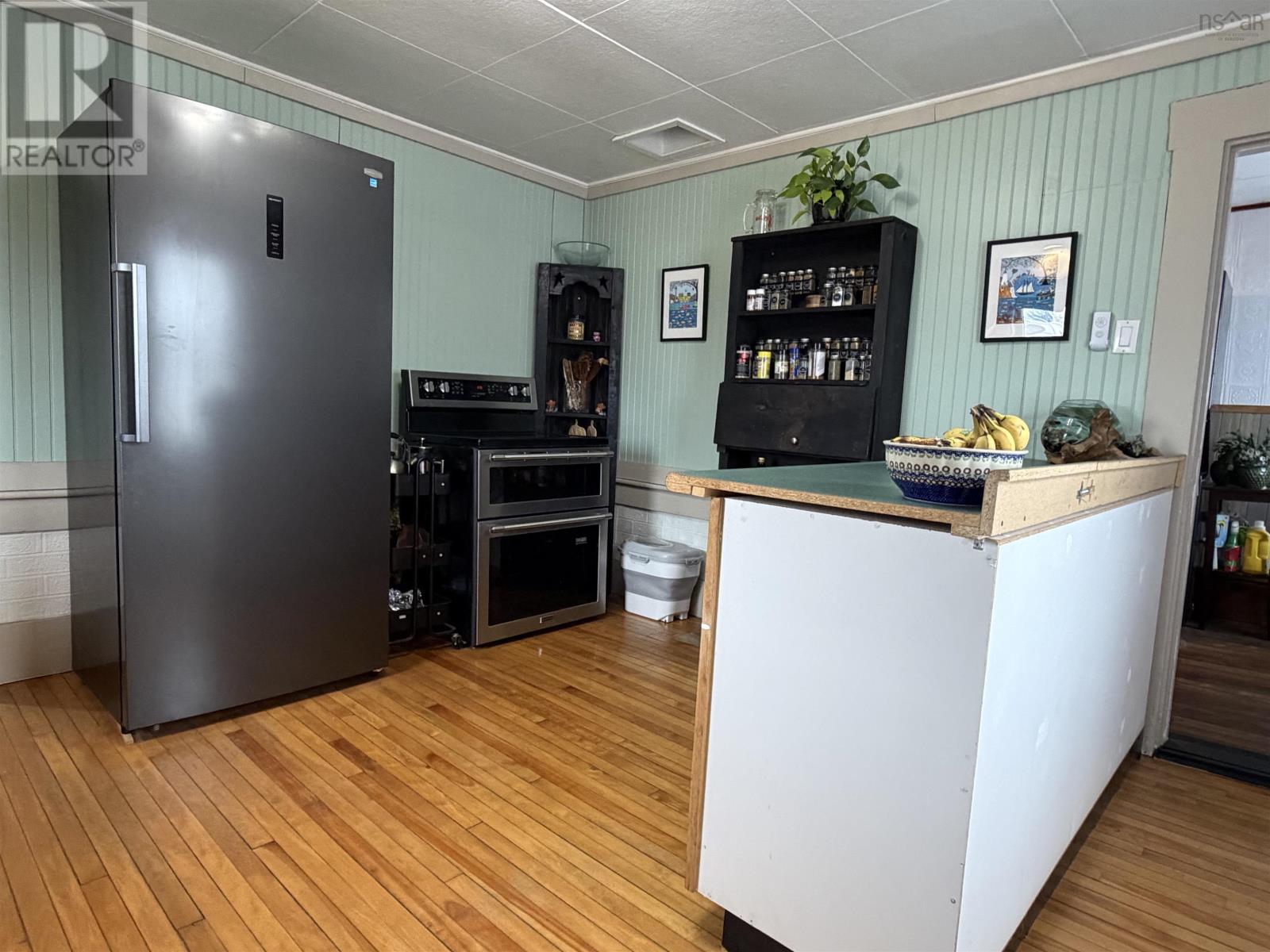 637 Highway 335, West Pubnico, Nova Scotia  B0W 3S0 - Photo 13 - 202606009