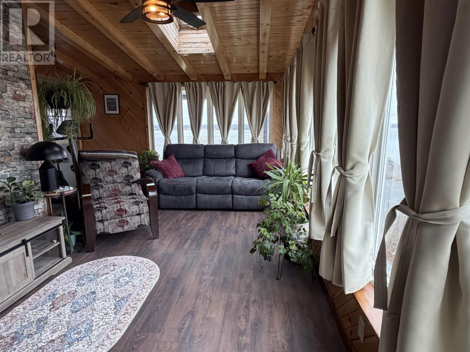 637 Highway 335, West Pubnico, Nova Scotia  B0W 3S0 - Photo 8 - 202606009