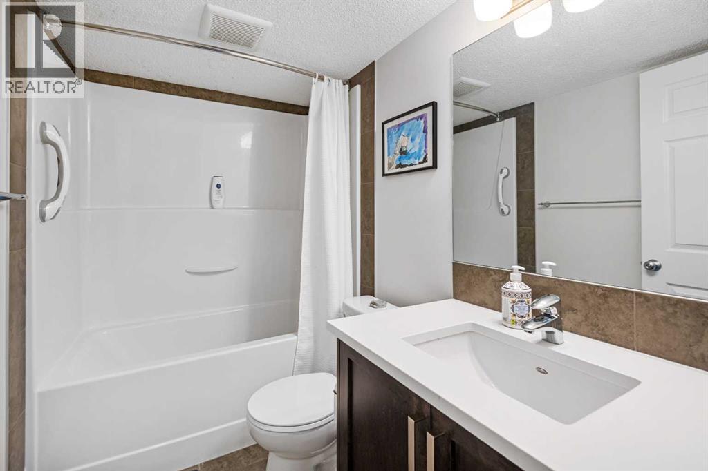 673 Hillcrest Road SW, Airdrie, Alberta  T4B 4C7 - Photo 30 - A2296509