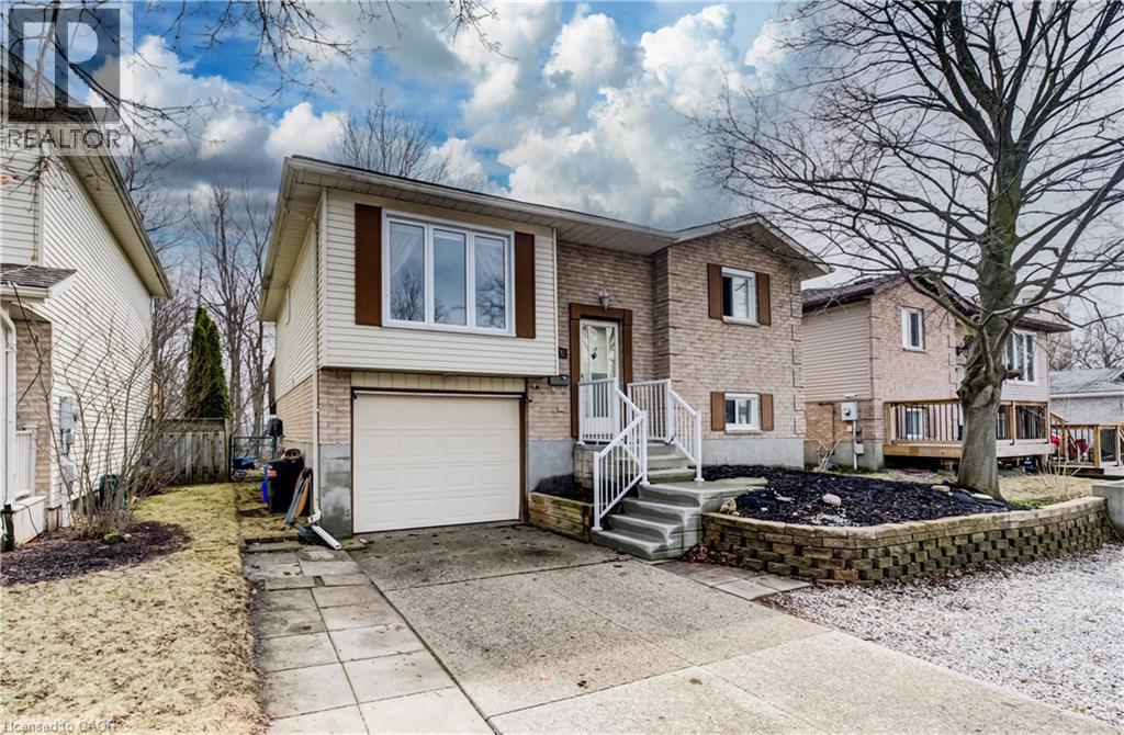 414 Woods Lane, Cambridge, Ontario  N3H 5J4 - Photo 2 - 40816901