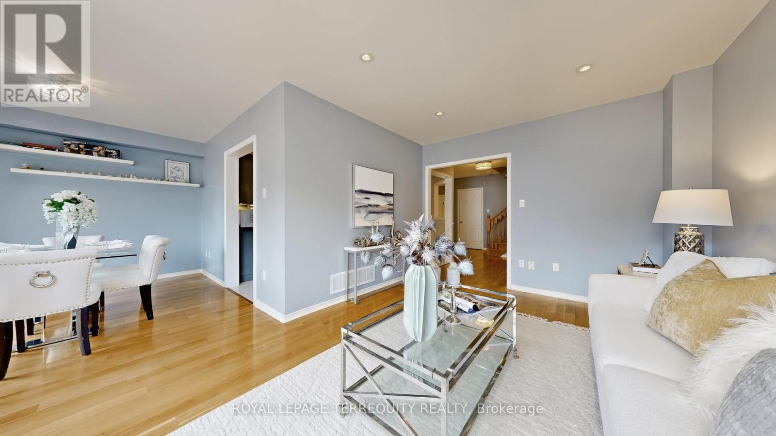 61 Quetico Drive, Richmond Hill, Ontario  L4B 4J2 - Photo 10 - N12946032