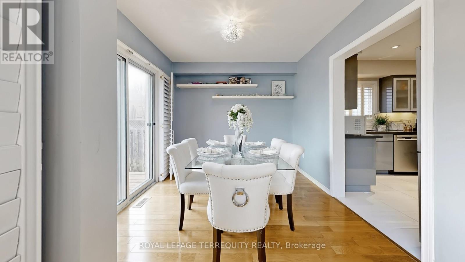 61 Quetico Drive, Richmond Hill, Ontario  L4B 4J2 - Photo 11 - N12946032