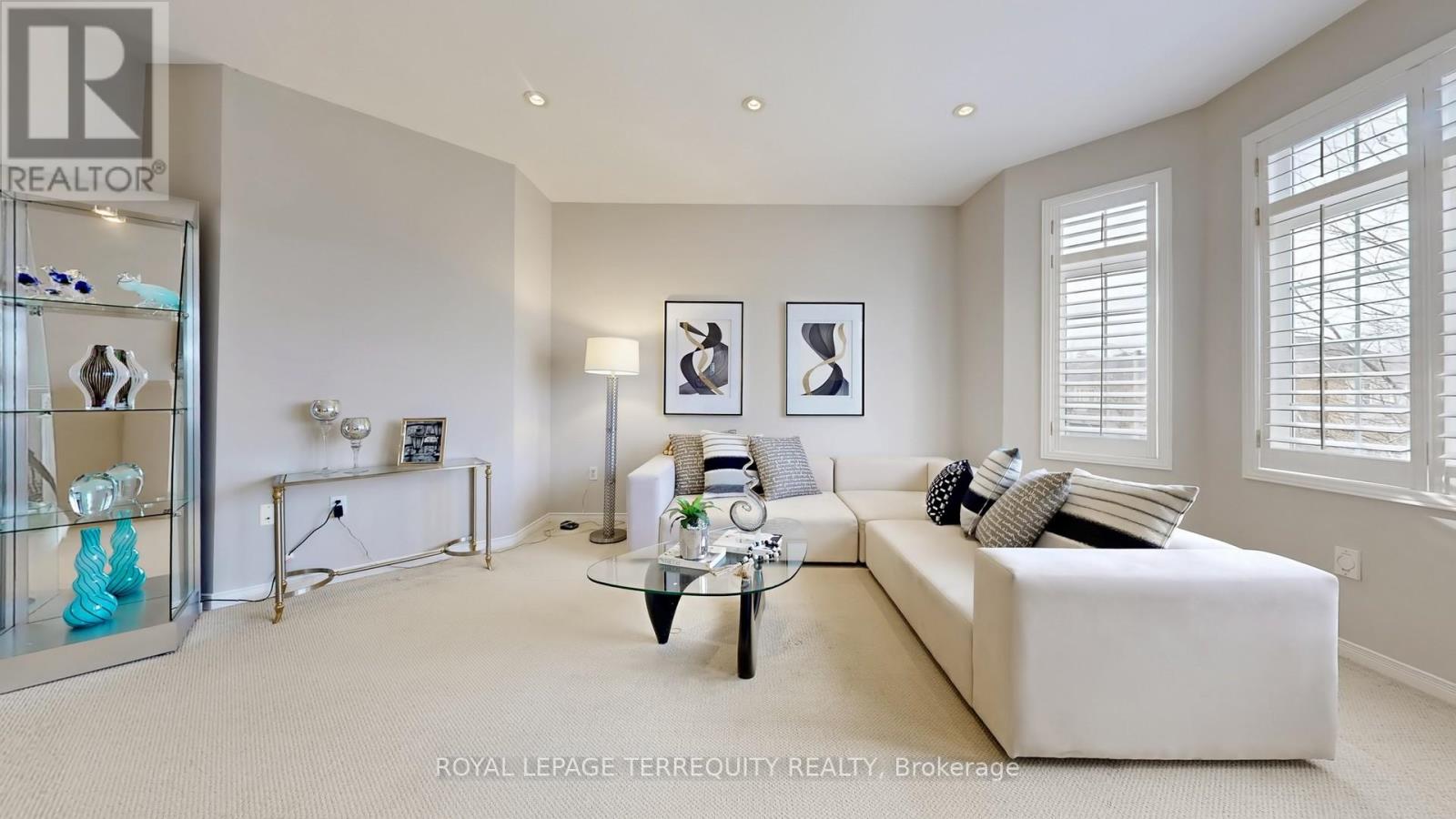 61 Quetico Drive, Richmond Hill, Ontario  L4B 4J2 - Photo 21 - N12946032