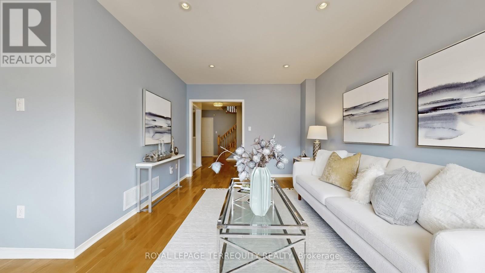 61 Quetico Drive, Richmond Hill, Ontario  L4B 4J2 - Photo 9 - N12946032